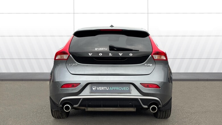 Volvo V40 T2 [122] R DESIGN Edition 5dr Petrol Hatchback